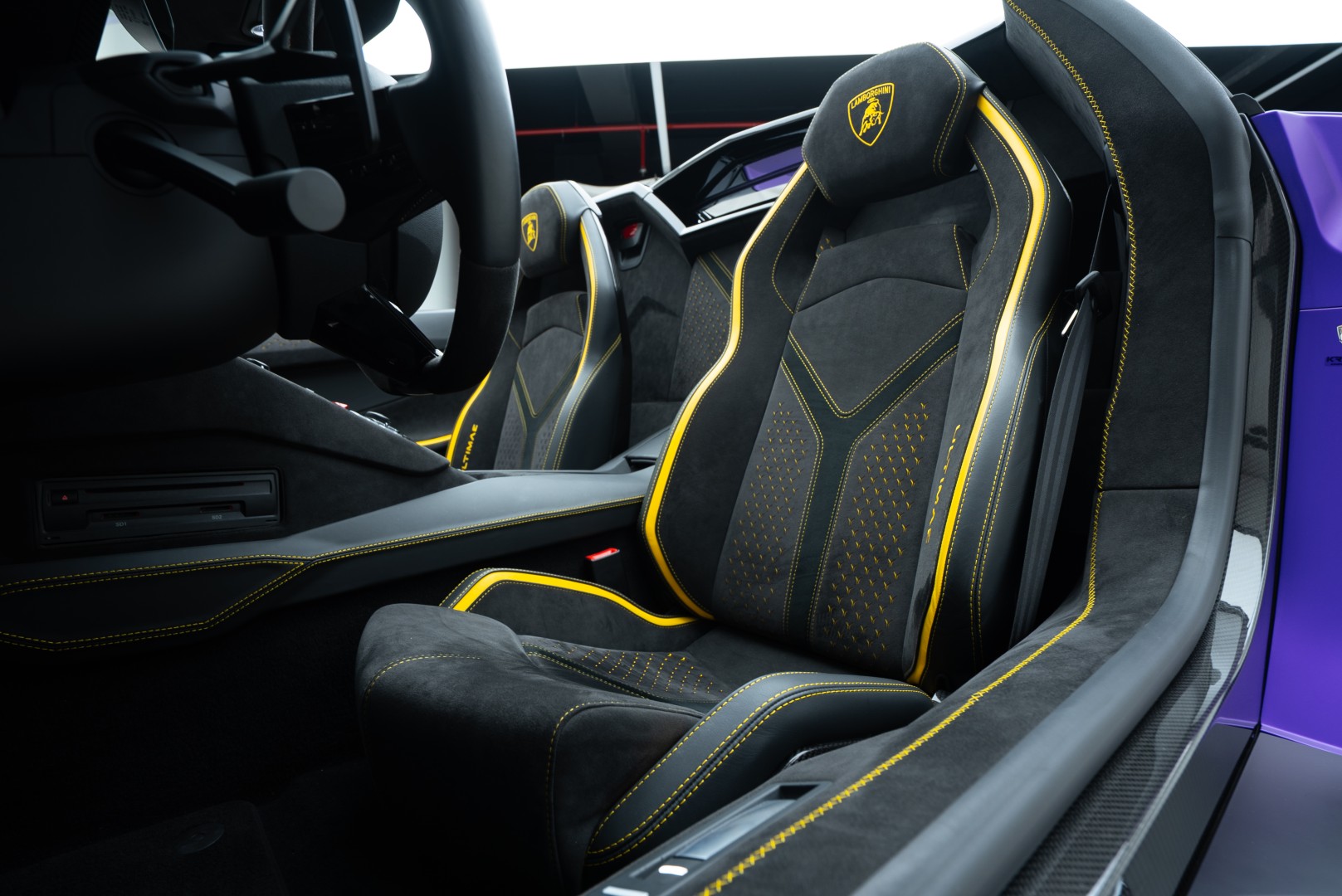 2022 LAMBORGHINI AVENTADOR ULTIMAE 01 OF 250. FULL CARBON